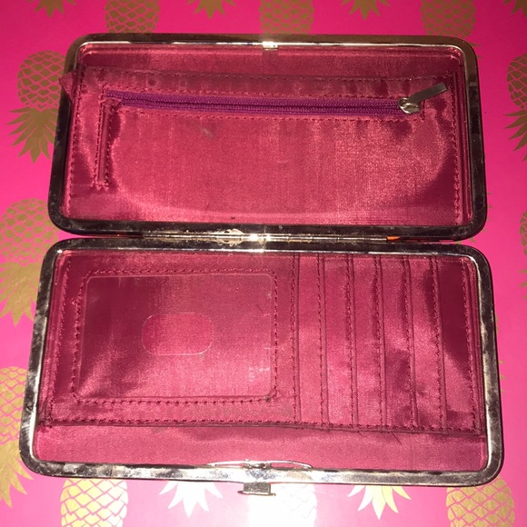 Target Wallet - Picture 2 of 2